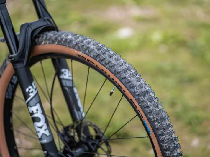 Für mehr Grip am Vorderrad hätten wir den Nobby Nic mit harter Speedgrip-Gummimischung gegen die softe Ausführung getauscht.