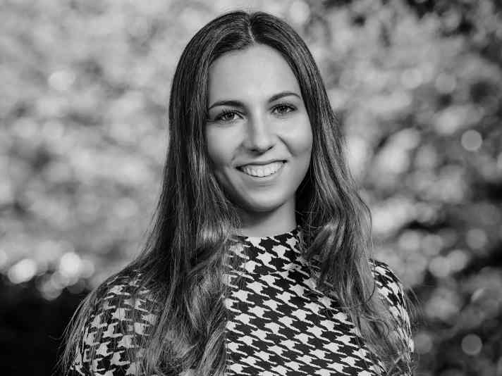 Carolin Mock, Fachwirtin für Versicherungen bei der Versicherungskammer Bayern