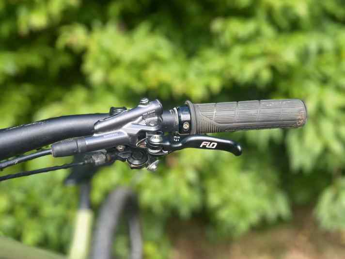 CNC-gefräst und laser-graviert. Die Pro-120-Hebel von FLO Motorsports sollen unzerbrechlich sein. 