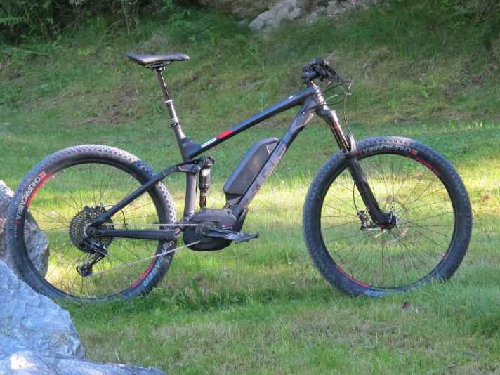   Wir konnten das neue Trek Powerfly LT bei der Präsentation in Flims bereits testen.