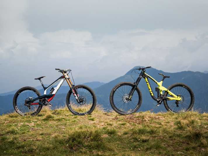   Test-Duell 2019: YT Tues (links) gegen Kona Operator (rechts)