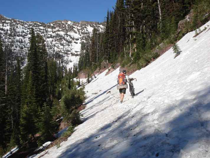   Unzählige der insgesamt 61000 Höhenmeter müssen bei der Tour Divide geschoben oder getragen werden. 