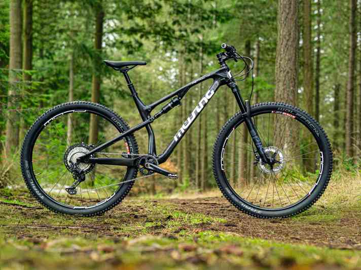   MÜSING Petrol 4C 4.0 12,5 kg / 142/124 mm / 29" / 3999 Euro