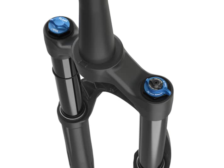   Die Fox 34 ist in drei Preisklassen erhältlich: Factory, Performance Elite und Performance – von teuer bis günstig. Hier das Mittelklasse-Modell Performance Elite mit der Fit4-Kartusche.