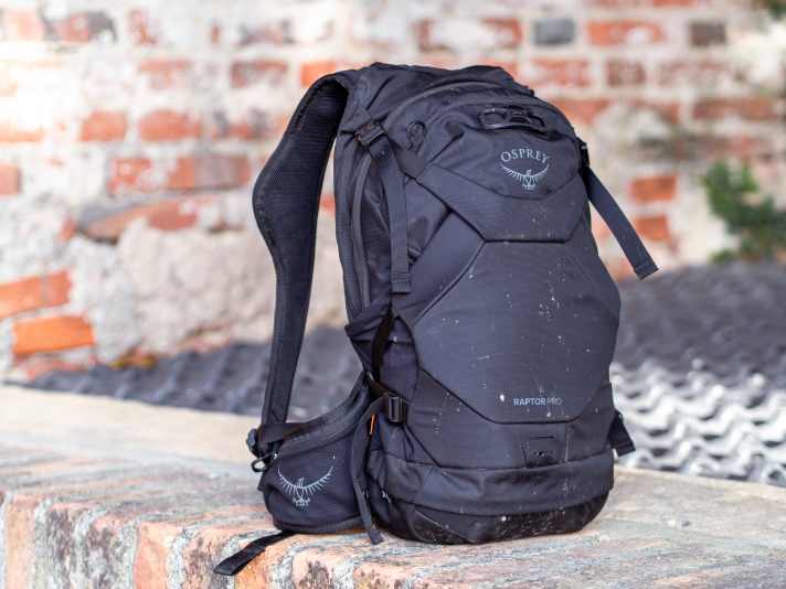 Sicher und komfortabel: Ospreys erster Rucksack mit Rückenprotektor