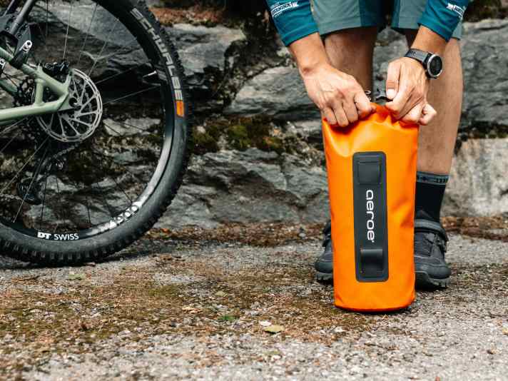 bike/aeroe-drybag_923e1e676701a29d866ea727f6ca1da7