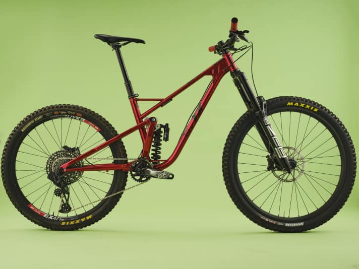 Der Preis für das beste Mountainbike ging an RA Bikes für dieses schicke Race-Enduro