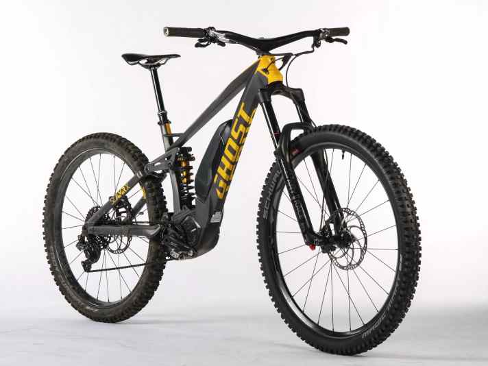 Von 21,4 auf 19,7 Kilogramm - so steht das Ghost Hybride SL AMR X gut dar