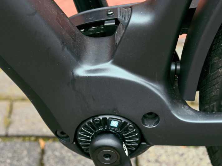 Unauffällig, aber sehr effizient: der TQ-Motor. Das Leichtgewicht sorgt für sehr natürliches Pedalieren und arbeitet sehr leise.