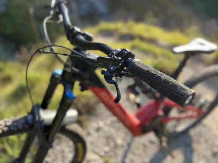 Super: Auf Shimanos XT Bremsen war während der gesamten Einsatzzeit Verlass. Kaufempfehlung!