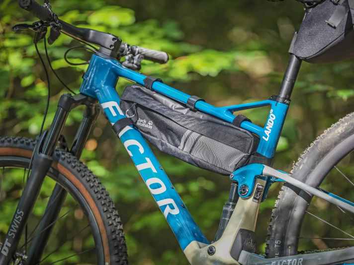 Millimeterarbeit: Jack Wolfskin Takeoff Bag