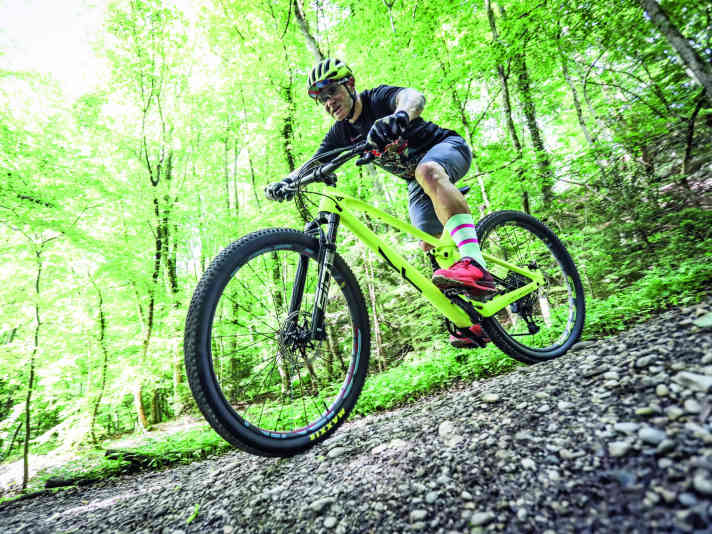 Im Fahrtest konnten die Flex Ultimate Laufräder überzeugen. Wobei der Flex-Effekt bei Bikes mit wenig Federweg am deutlichsten spürbar ist.