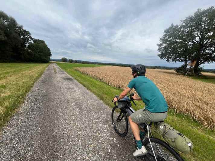 Neuland Bikepacking: Auf Gravel-Tour von München nach Freiburg.
