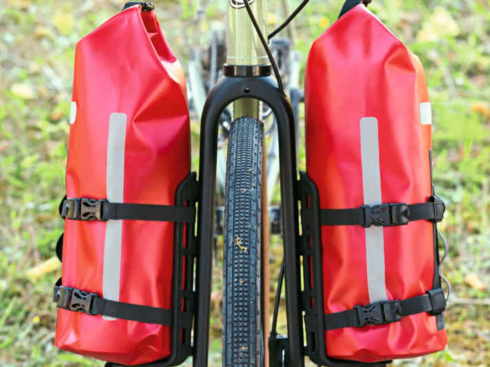 Bikepacking-Equipment: Zefal Z Adventure Fork Pack