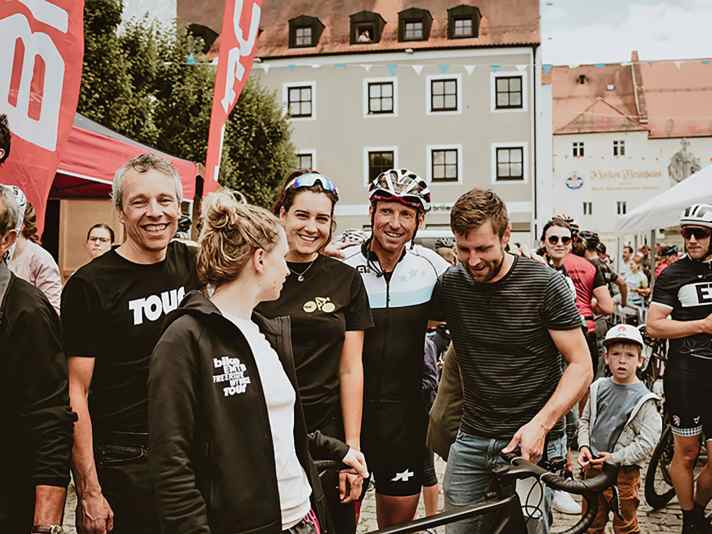 Immer ein Lachen im Gesicht: von links - Kristian, Sandra, Alisa, Martin und Stefan