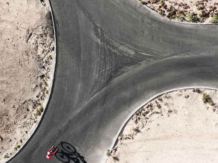 Fahrradcomputer mit GPS: Je dichter das Gewirr der Straßen in der Umgebung, desto leichter verliert man die Position aus dem Blick, und im Nu ist der Abzweig verpasst
