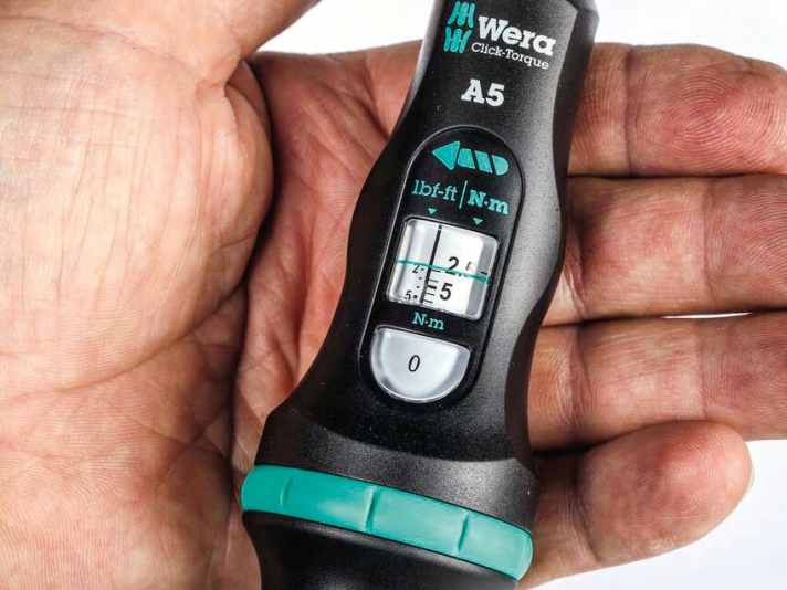 Wichtig nach Gebrauch: den Schlüssel wieder entspannen