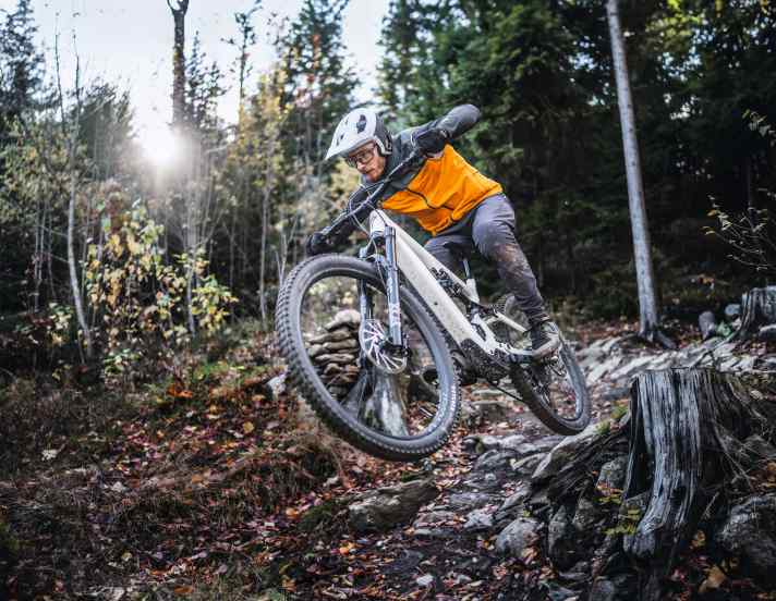 Raue Trails? Damit haben Levo SL und Heckler SL keinerlei Probleme!