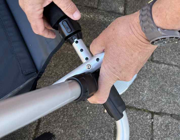 Die einzelnen Teile lassen sich einfach und werkzeugfrei per Snap-Lock-Verschlüssen zusammenstecken.