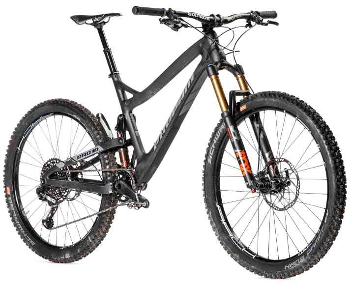   Unser Testbike vom Versender Propain: das Tyee AM Carbon Free.