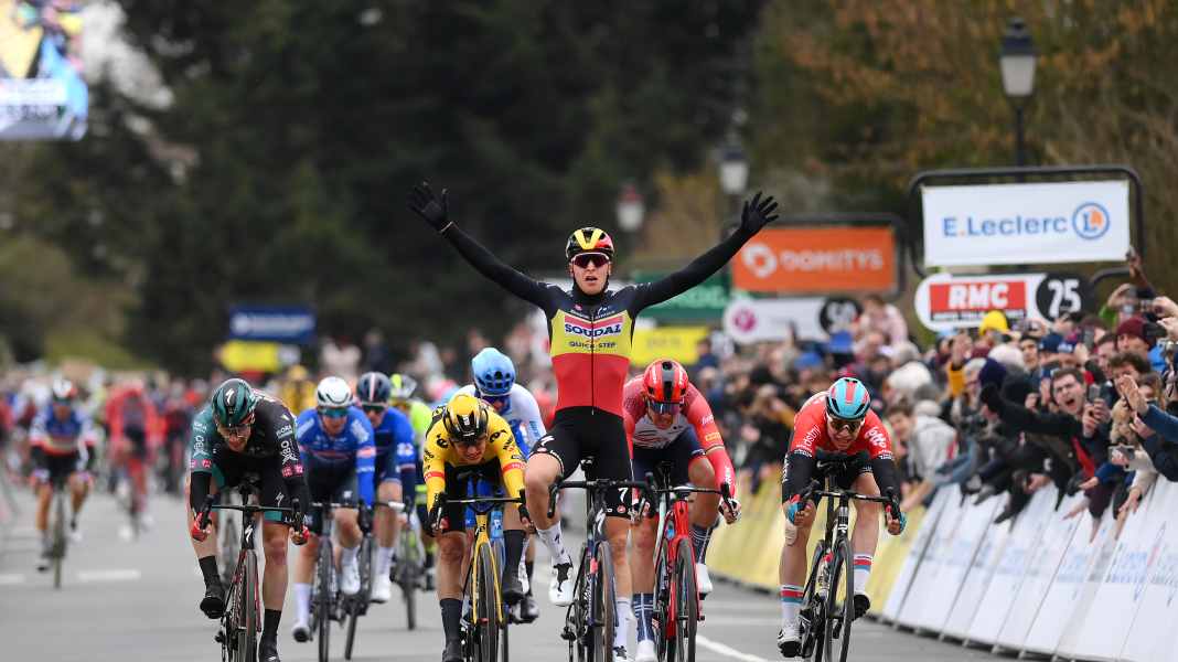 Paris-Nizza: Merlier siegt auf 1. Etappe - Bora-Sprinter Bennett Zweiter