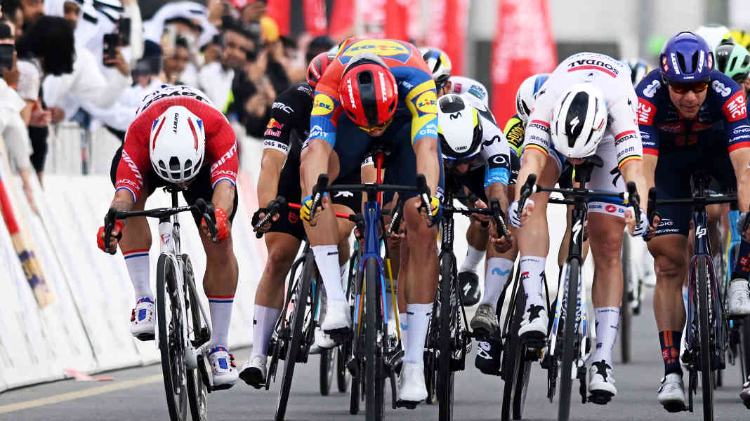 Wind- und Sprint-Spektakel!: Zweiter Etappensieg für Milan bei UAE Tour
