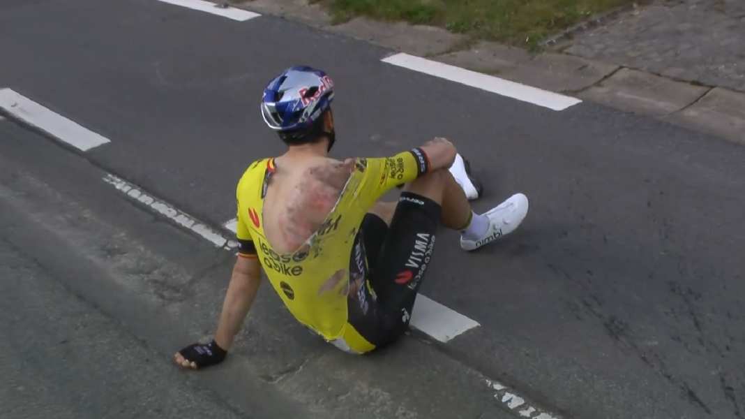 Dwars door Vlaanderen: Schwerer Sturz von van Aert überschattet Jorgenson-Sieg