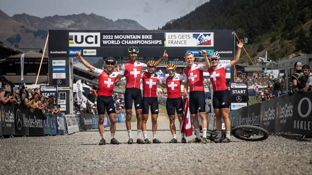 UCI MTB-WM Les Gets: Schweiz holt Staffel-Gold - BDR-Team auf Platz 10