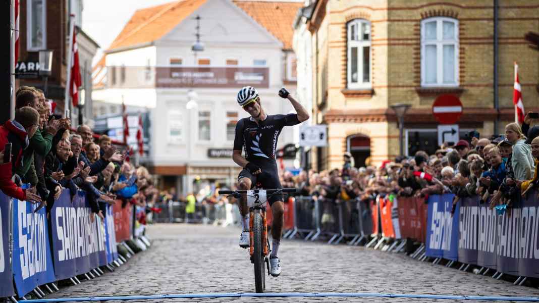 UCI MTB Marathon-Weltmeisterschaft 2022: Ferrand-Prévot und Gaze holen WM-Titel