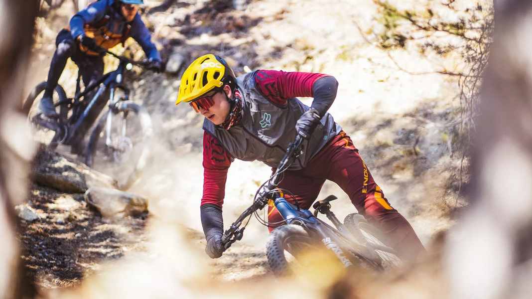 E-Touren-Fullys: 5 Einsteiger-Modelle um 4500 Euro im Test 2022