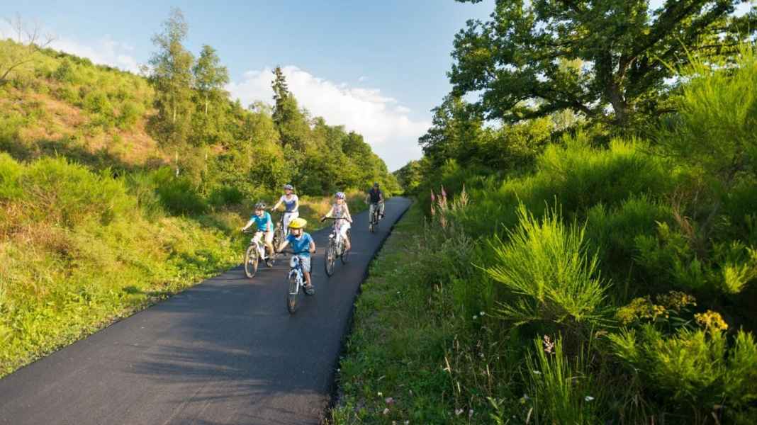 Auf der Trasse der Vennbahn von Aachen nach Luxemburg