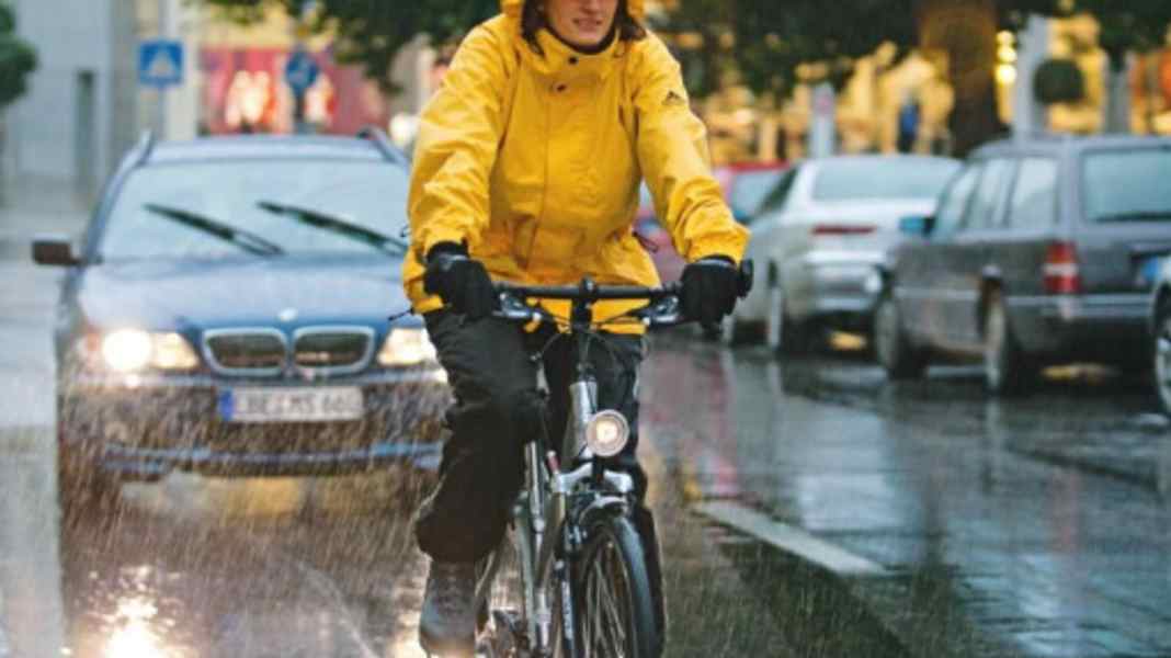 Wetterfeste Kleidung für Sport und Alltag