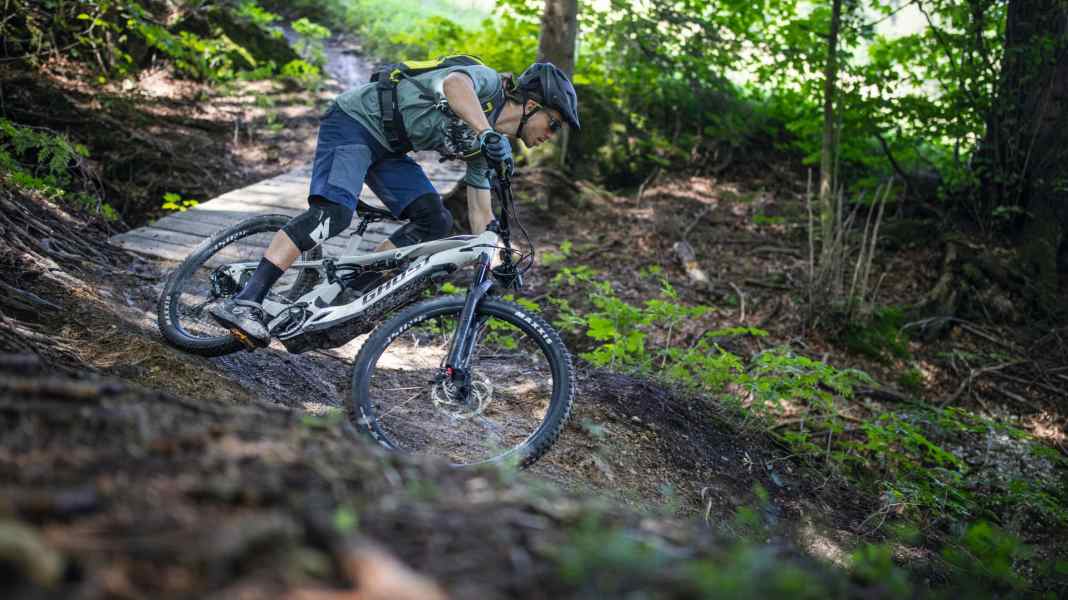Volltreffer für Tour & Trail: Ghost Hybride ASX 6.7+