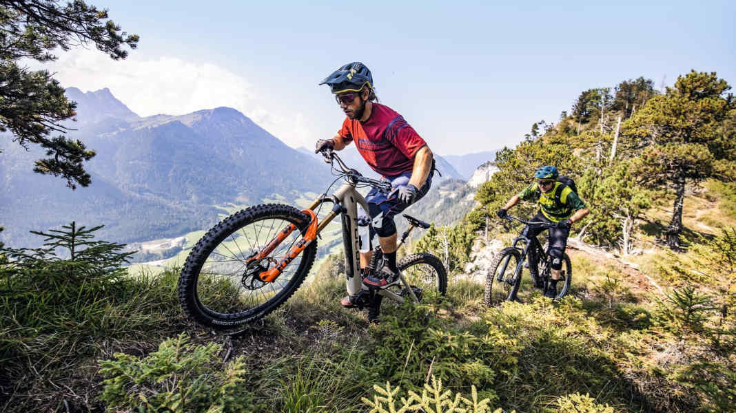 Duell: Focus Sam² 6.9 gegen Propain Ekano