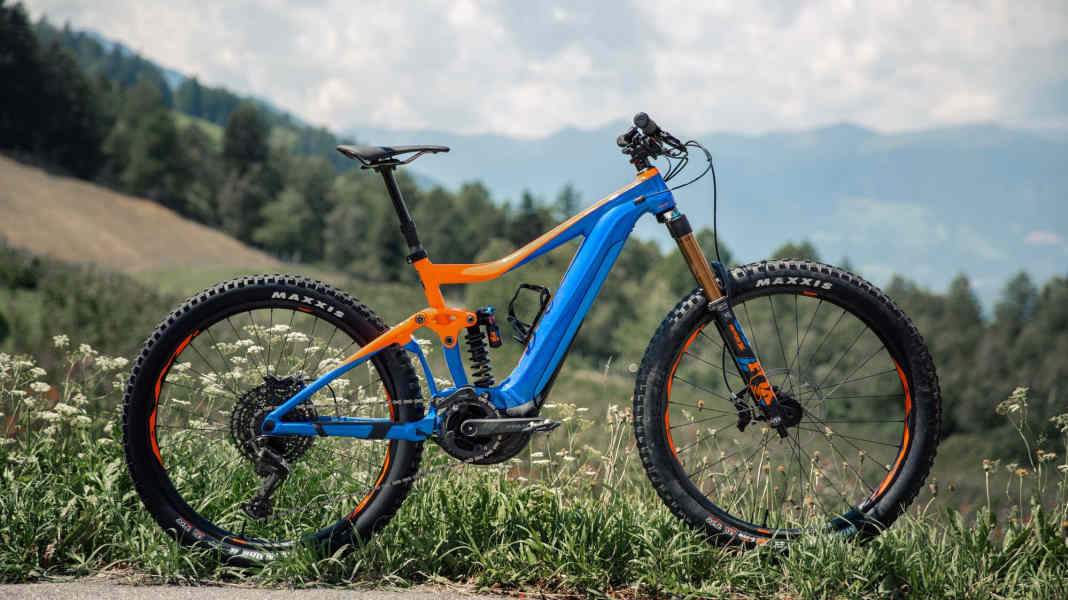 Voll auf Trail: Sportliche E-Fullys von Giant