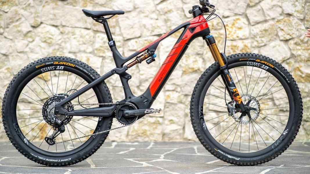 Brandneu: Edle Speerspitze von Rotwild