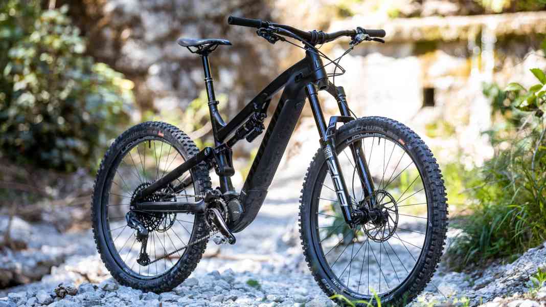 Neu mit Shimano EP8: Propain Ekano