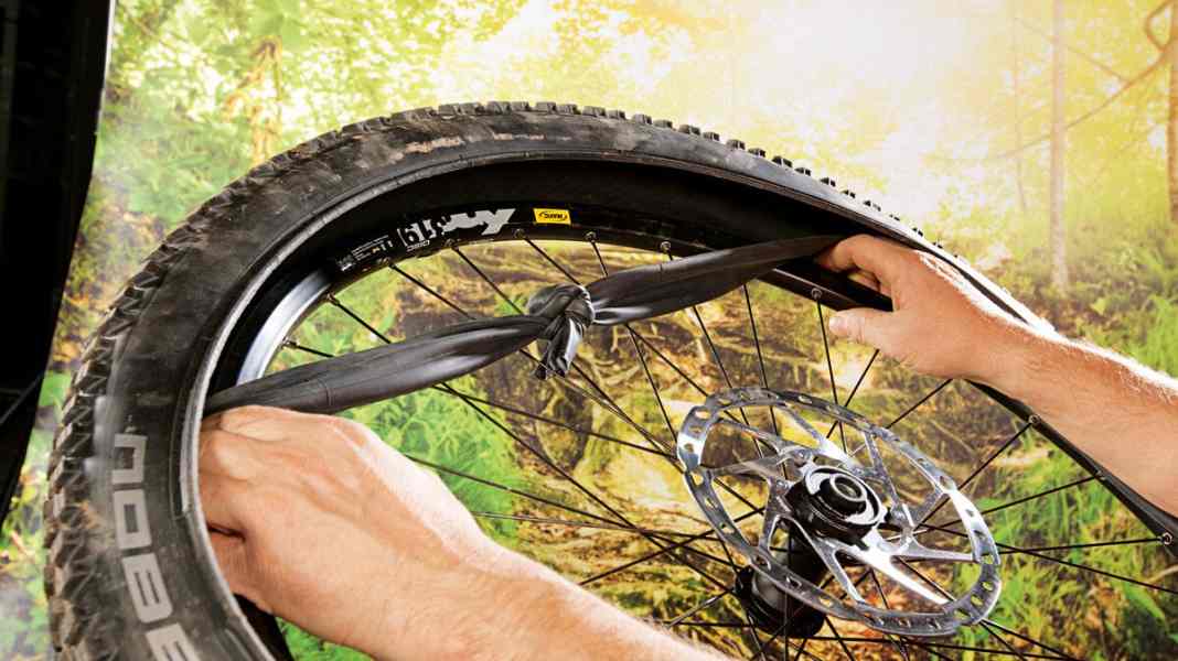 Platten: So wird der Reifen unterwegs wieder dicht