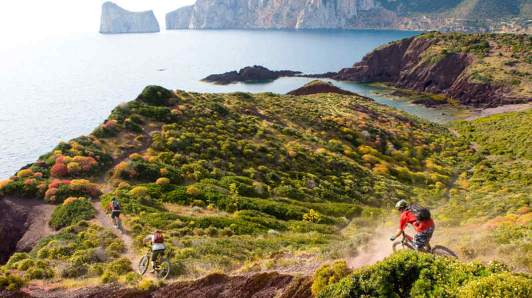 Mountainbiken bis zum Strand in Sardinien