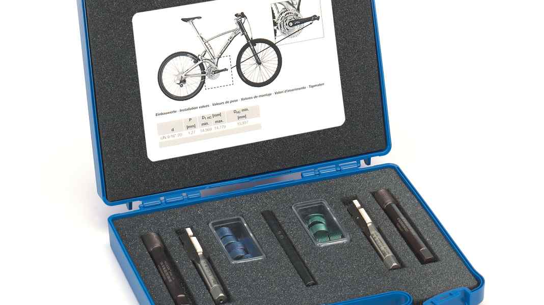 Zerstörte Pedalgewinde mit Helicoil reparieren