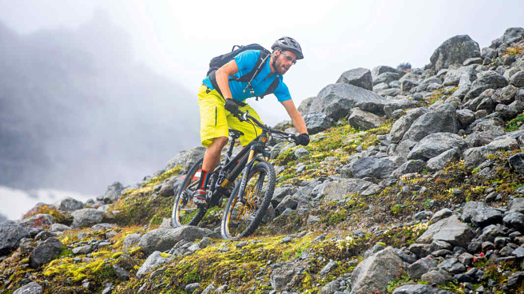 Souverän und teuer: All Mountain Mondraker Foxy Carbon