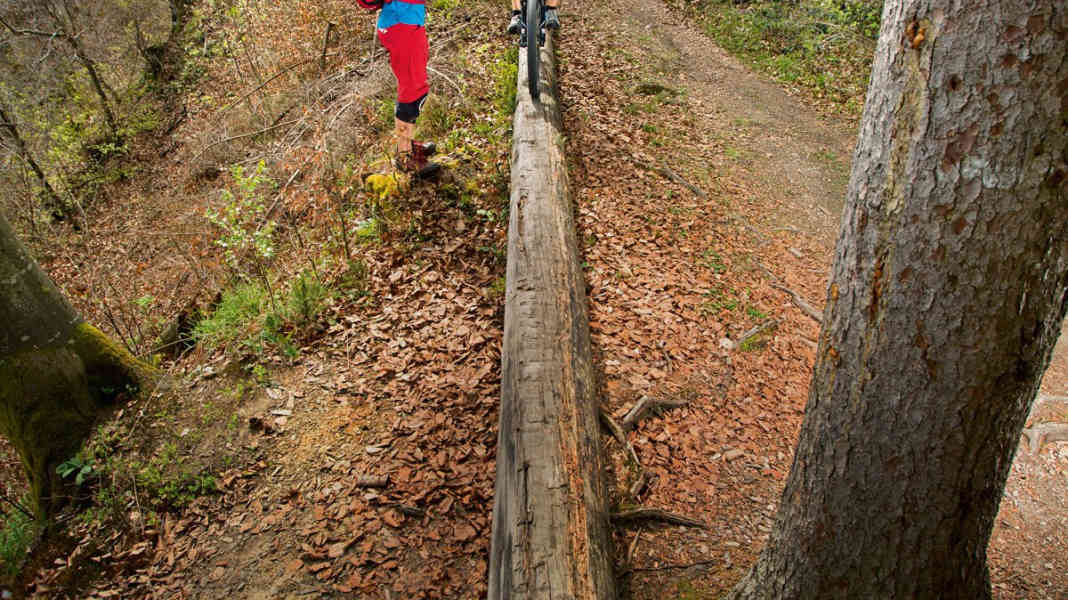 MTB-Fahrtechnik: Balance halten