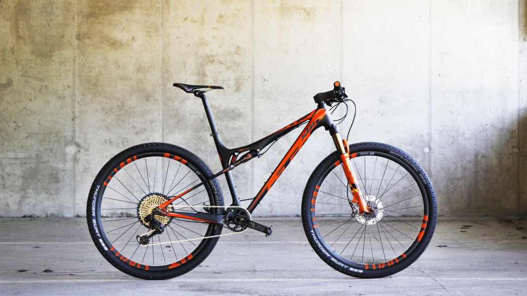KTM bringt neue Edel-Version für Scarp und Myroon