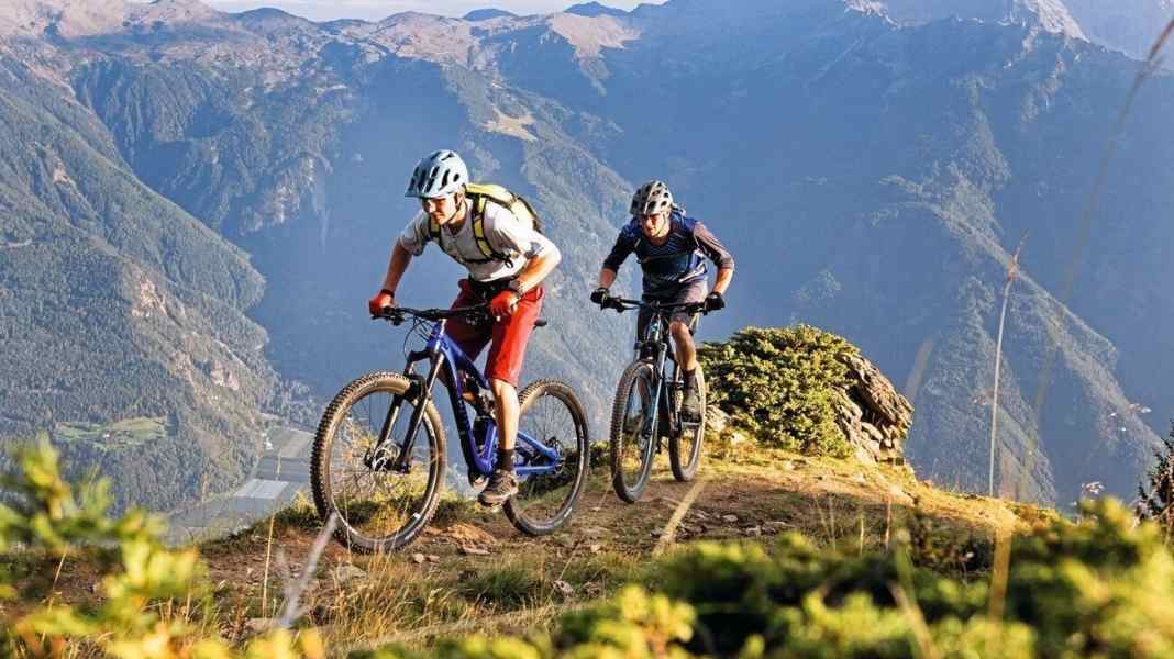 Test: All Mountain Fullys bis 3000 Euro