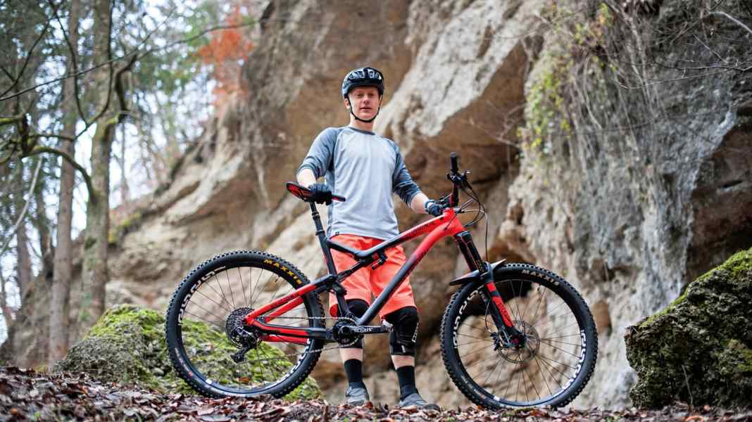 Enduro: Commencal Meta AM V4 Race im Härtetest