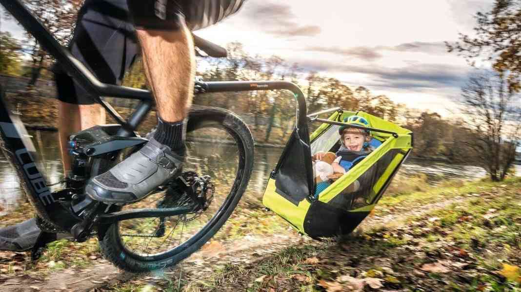 MTB-Anhänger: 2 Singletrailer im Duell