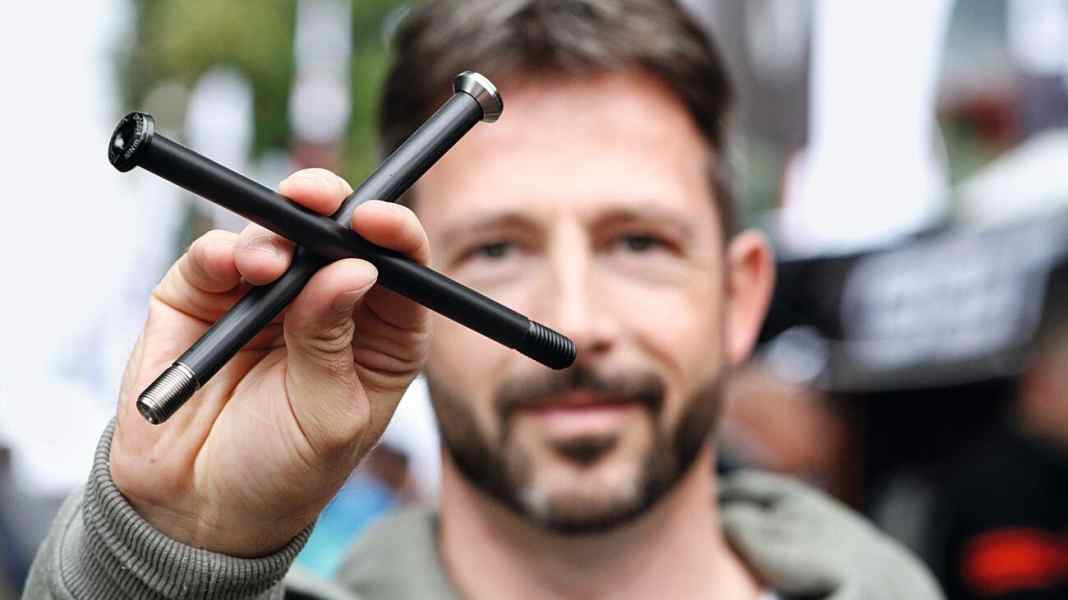 Neu: Carbon-Titan-Steckachsen aus Freiburg