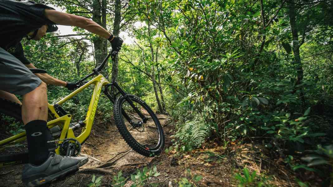 Vollgas-Trailbike aus Kalifornien