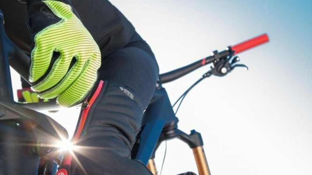 10 Paar MTB Überschuhe für Wintertage im Test