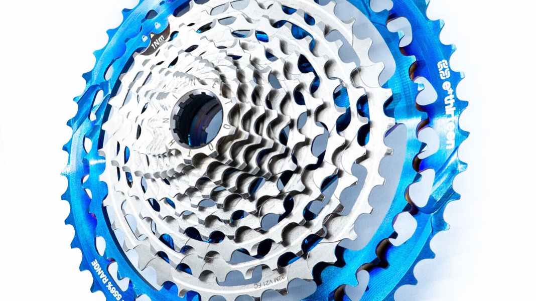 556 % – 345 g: Die 1x12-Helix von E-Thirteen